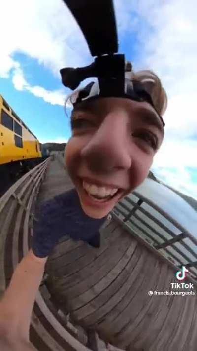 Horns do make us happy 😁