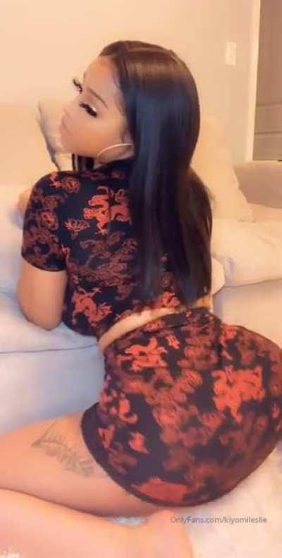 KiyomiLeslie2 - Video #0742