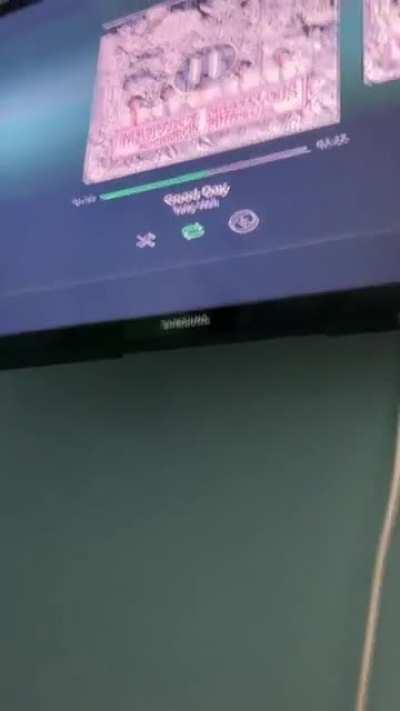 One of my speakers don’t work for some reason so this happened