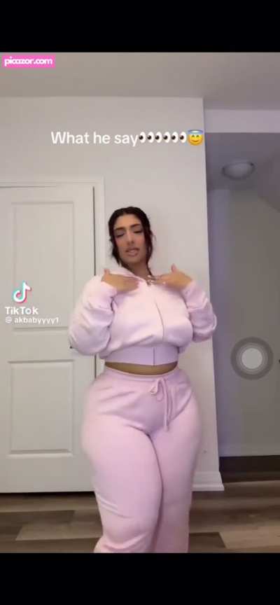 Picazor Never posted full v….. hand on knees and sex tapes only of her…merry Christmas yall boys