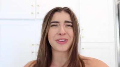 She knows what she’s doing 🥵