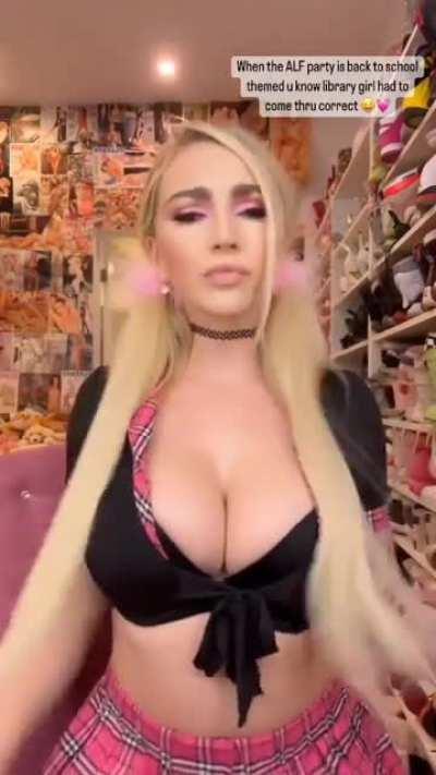 ʙᴀʀʙɪᴇ ʙᴏᴜɴᴄɪɴɢ👅👅👅👅🍑🍑🍑🍑