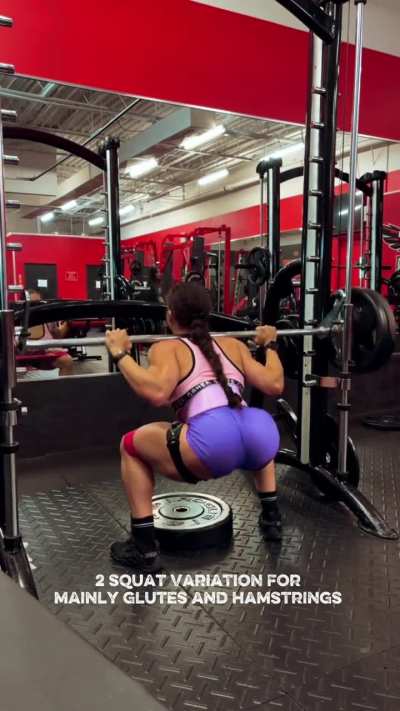 2 squat variations for Glutes and Hamstrings