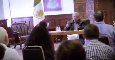 Creí que hablaba despacio por que le fallaba la carcacha