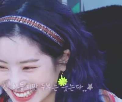 200623 - Smiling Dahyun