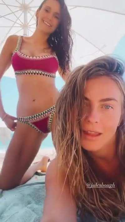 Nina Dobrev & Julianne Hough