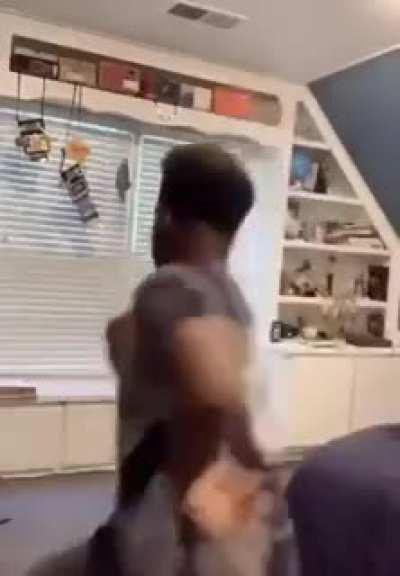 Vibing to Momentz until