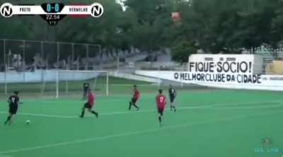 Esse era pra vencer o Puskas! 