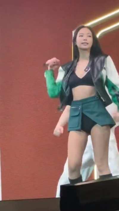 Next time just don't wear a jacket and skirt so we can see your melons and camel