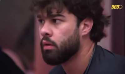 Ele conseguiu tirar a namastê do sério