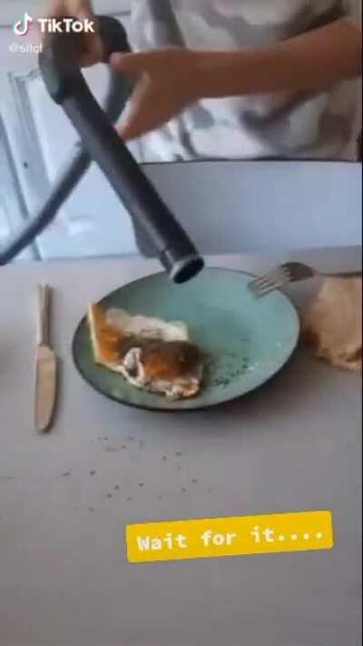 WCGW if you vacuum pepper off your egg