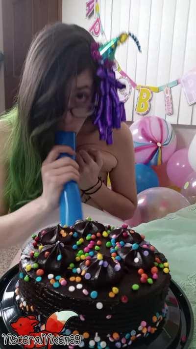 OC: This birthday girl didn't have a cock nearby... So the balloon will have to satisfy this hungry throat!