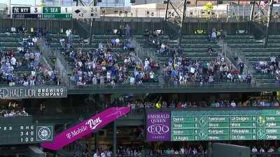 [Highlight] Aaron Judge hits a two run blast to left for 20 on the year (429 ft)