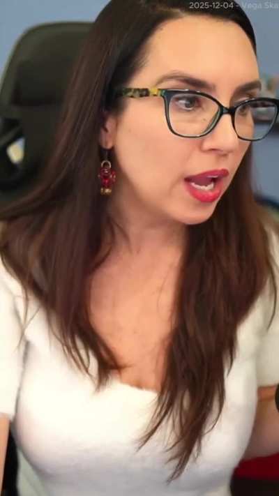 2025-12-04 Trisha's fuzzy top