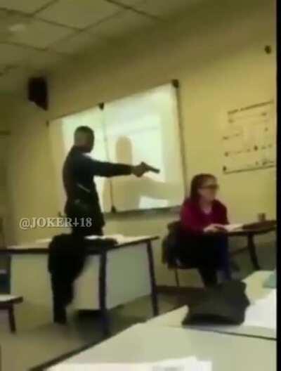 Student threatens to shoot his teacher for giving him a bad grade