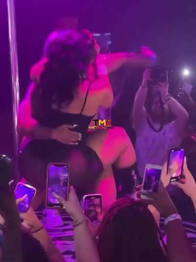 Throwback when AriannaFletcher Gets Picked Up By A Stripper While In Atlanta At The King Of Diamonds Club …. 👀😫🤯