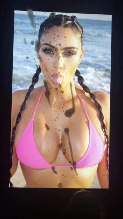 Kim Kardashian Cum Tribute