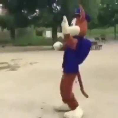 ecuatoriano cuando encuentra cerveza caliente