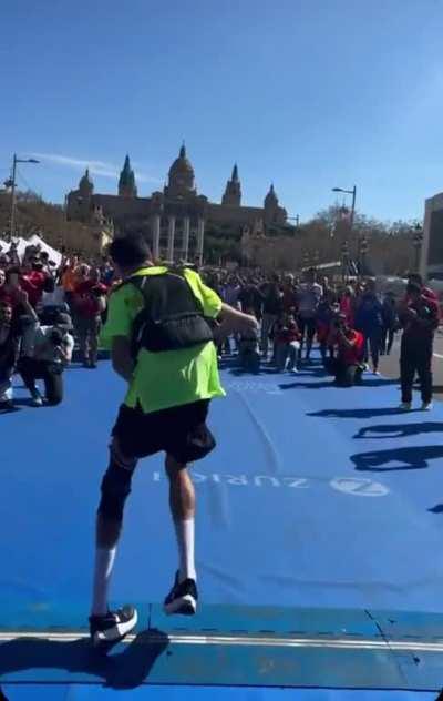 Alex Roca Campillo becomes the first person with a 76% physical disability to finish a marathon