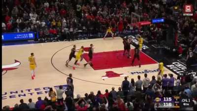The last 12 seconds between Chicago Bulls and Los Angeles Lakers yesterday