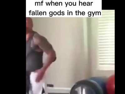 Shame the track can barley be heard in the fight...