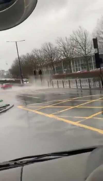 Перебежим на красный! Ничего!