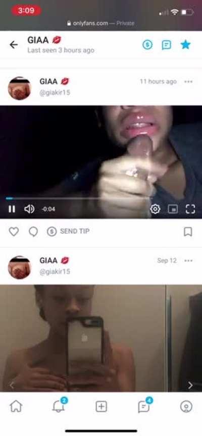 Scrolling through bryonna OF 2