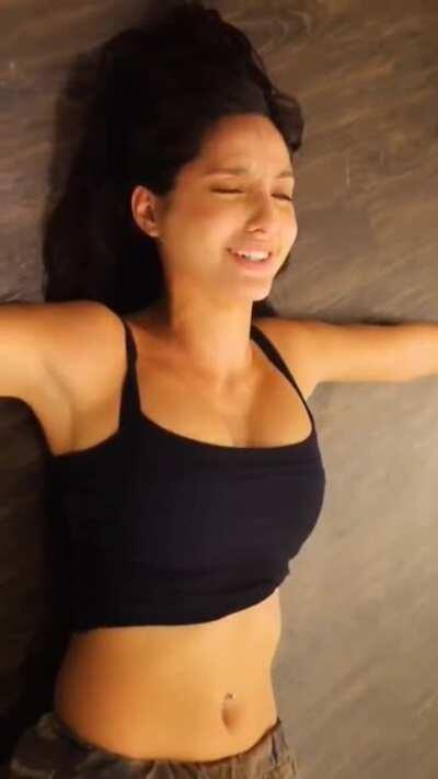 Nora's reaction when u put ur stuff innn