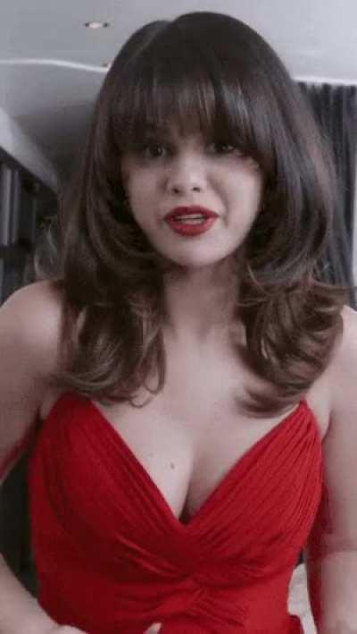 Selena talks about “Boyfriend” Video Behind the Scenes (April 21, 2020)