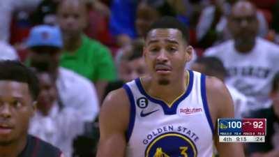 [Highlight] Jordan Poole gets called for his third carrying violation. The NBA refs actually calling travel?