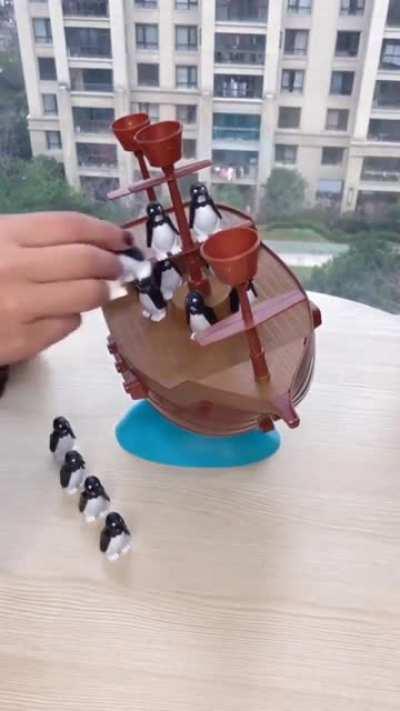 Don't rock the boat balancing game