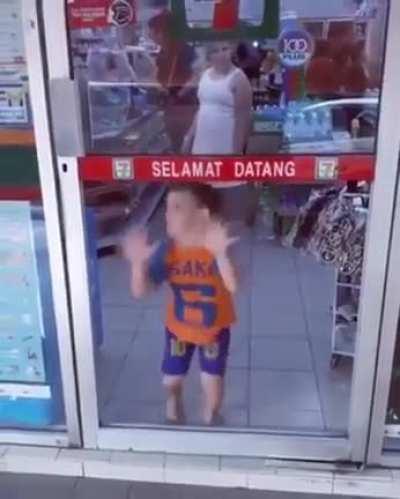 That’s the cleanest door I’ve ever seen