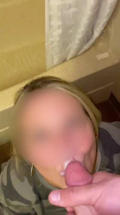 He’s married and I kind of feel bad but what a load! 😮‍💨