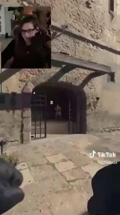 Almost made her squirt right there 