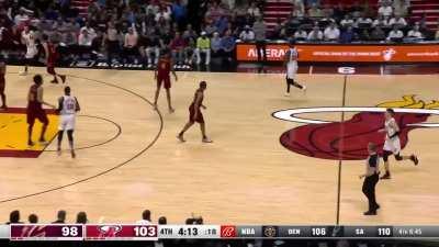 [Highlight] Jimmy Butler performs his usual 4th quarter takeover to beat the Cavs