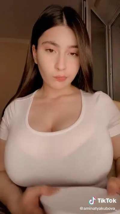 Filling glass or bowl