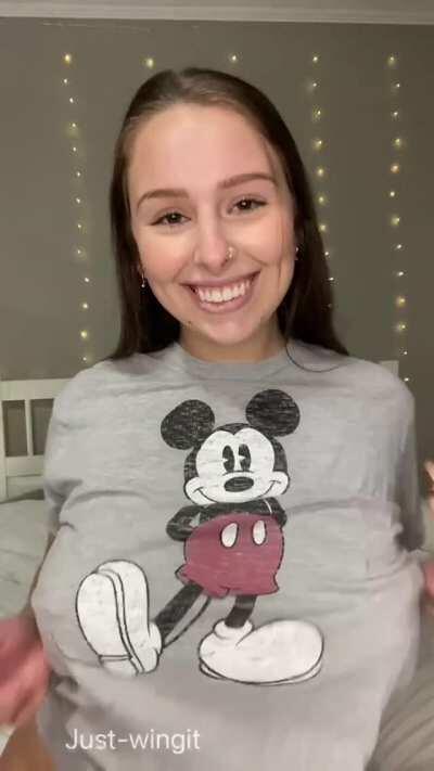 Merry Christmas Eve, do you like my tits?