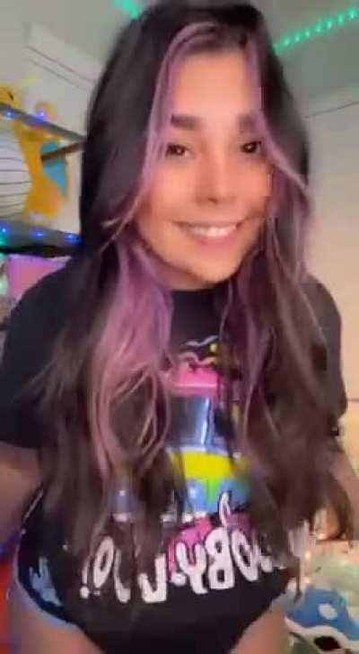 Did you ask Santa for a Venezuelan girl?