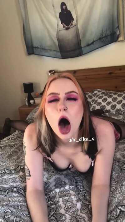 Who wants to cum in my mouth?