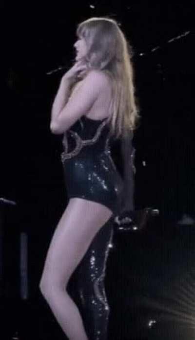 The way she twirls her hair so innocently, all while wearing an outfit having one of her buttcheeks intentionally out. Biggest tease