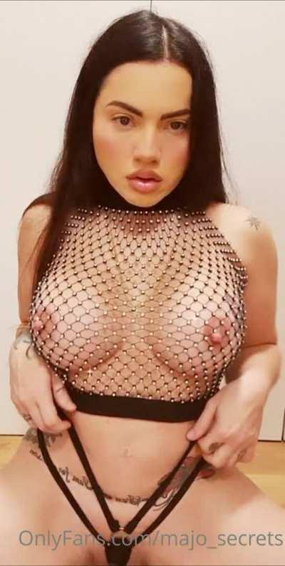 hot bombshell, nice tits