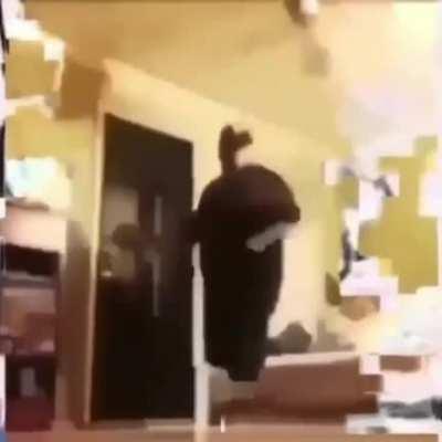 Gordinho limpador de furry.