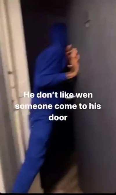 Blueface & friend rush into man's apartment and pack him out due to him causing problems (BETTER QUALITY NO WATER MARKS)