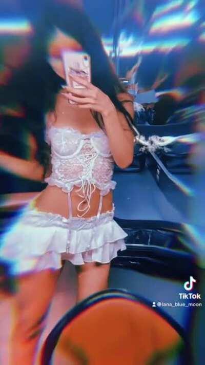Lana (@lana_blue_moon)