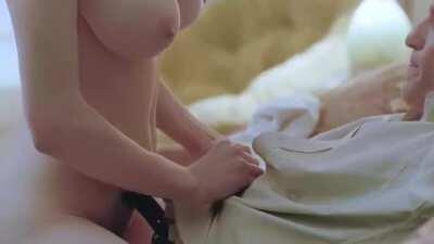 Alexandra Daddario in True Detective.