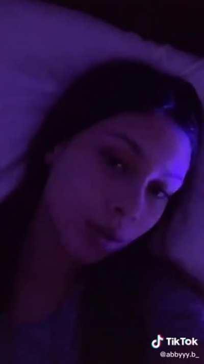 😎🤏🏽hold up😳🕶🤏🏽