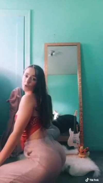 Oh man...🍑’s on a hump day