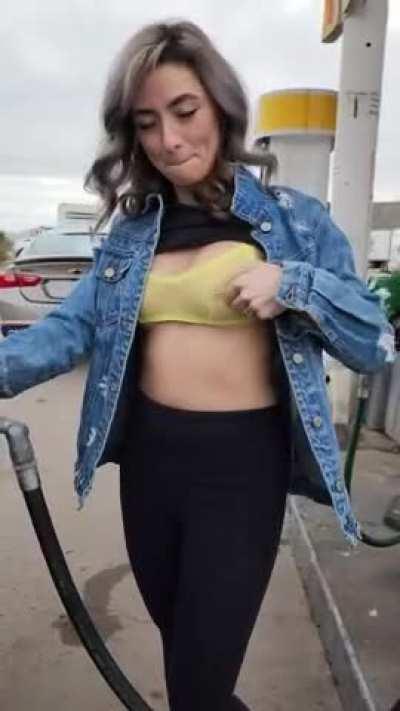 Making fuel stops more fun on a road trip