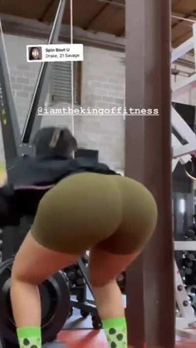 Yall Like Workout Vids If So Here QueenN