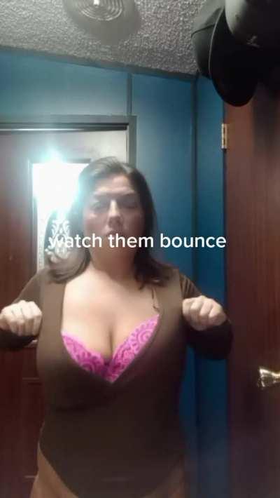 best bouncy tits